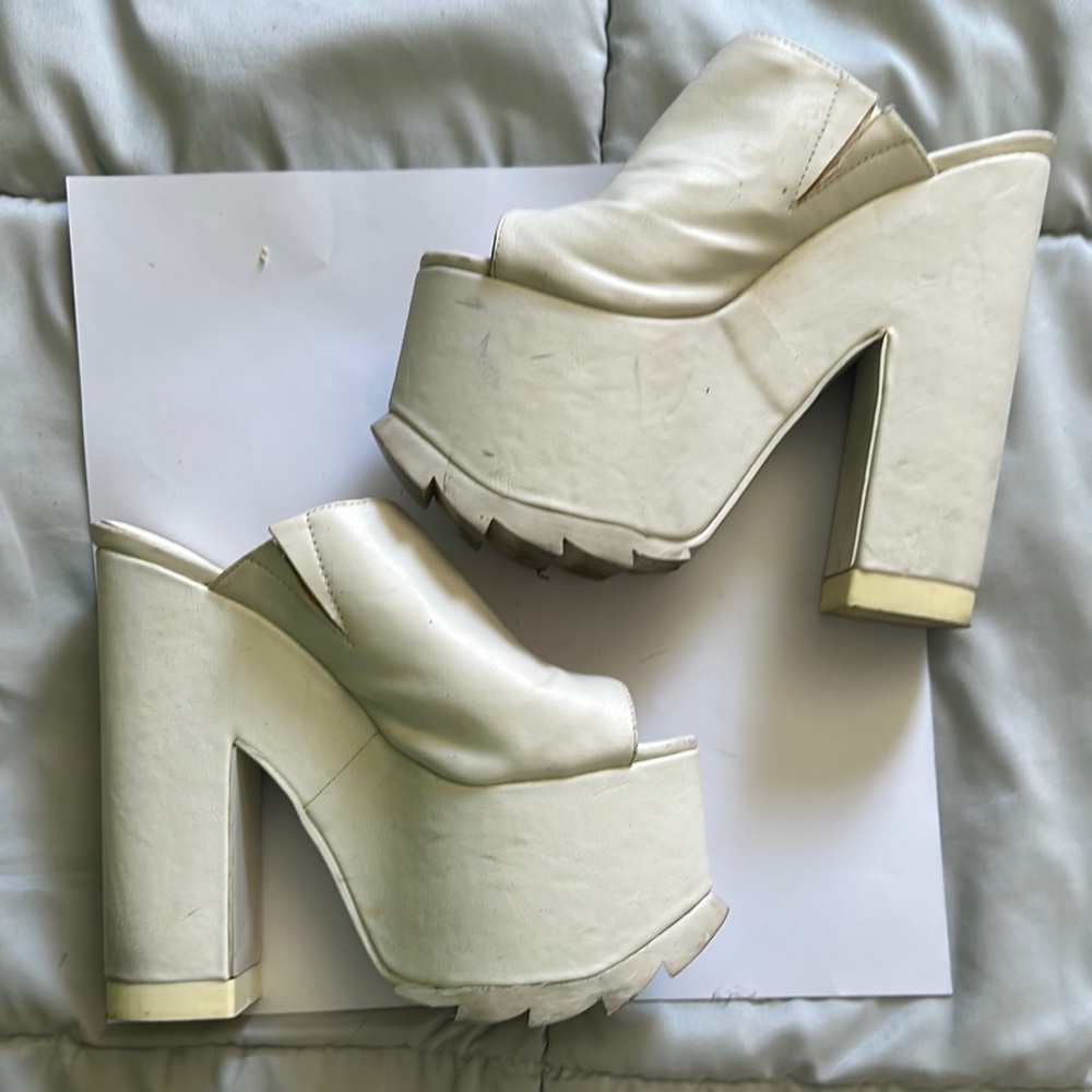Vintage 90's YRU sandals Elegant White Platform Heels 6 - Picture 5 of 10